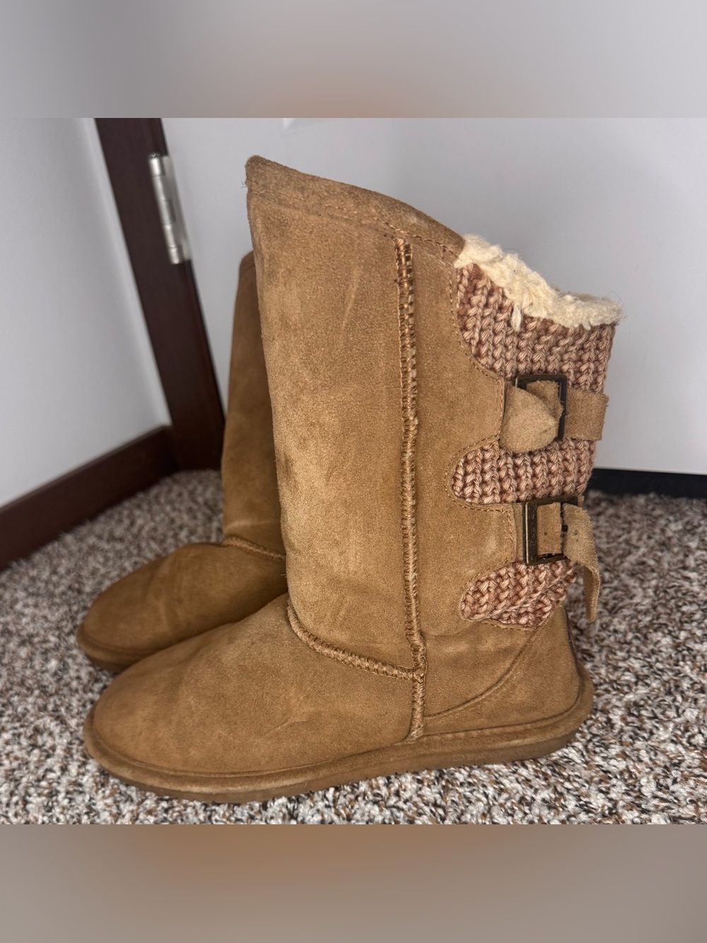 Bearpaw Boshie Women’s Size 8 Brown Suede Knit Buckle Shearling Winter Boots